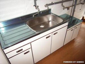 大き目のキッチンです